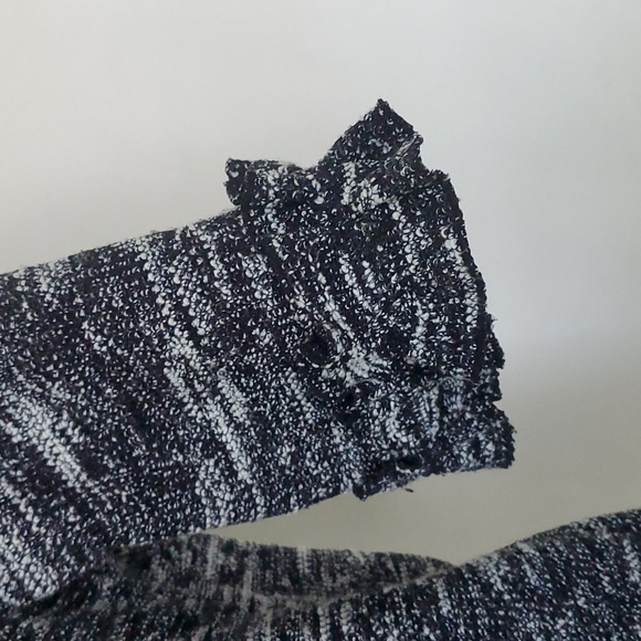 Banana Republic Boucle Ruffle Tweed Top Size Medium Indigo Navy Career - Picture 2 of 8